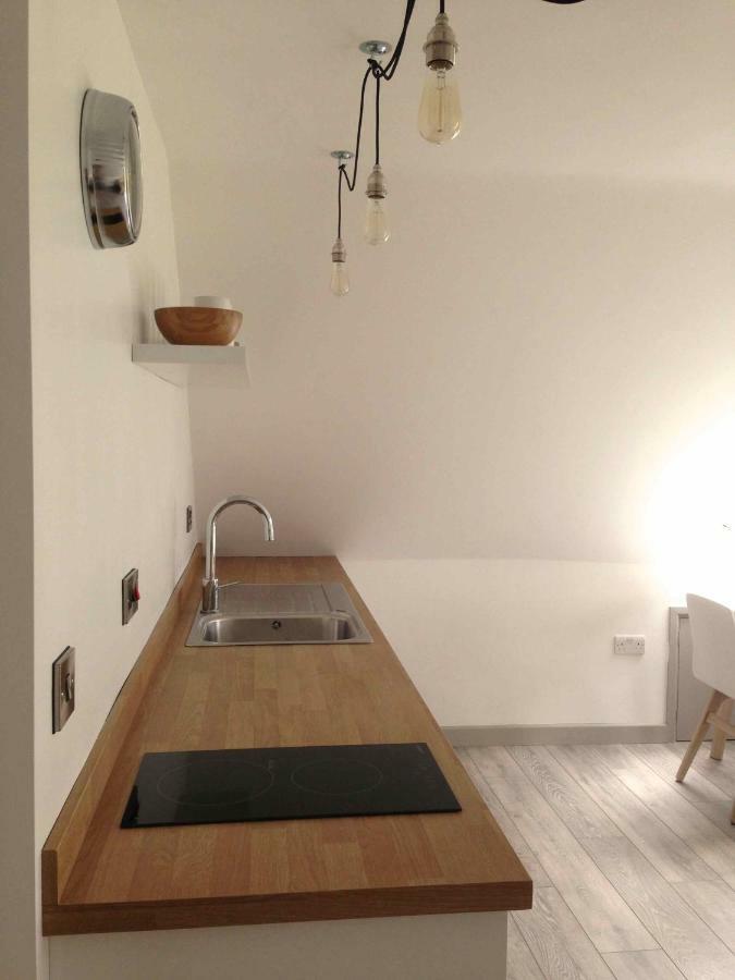 Апартаменты The Loft Pilton Экстерьер фото